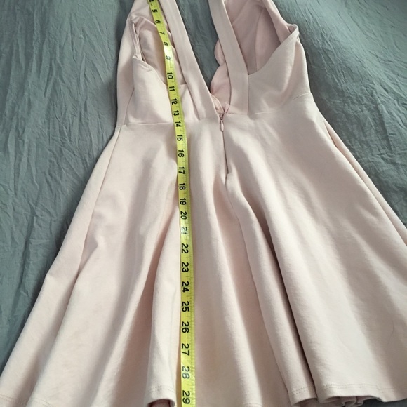Akira Chicago Deep V Scallop Open Back PinkDress M - Picture 6 of 8